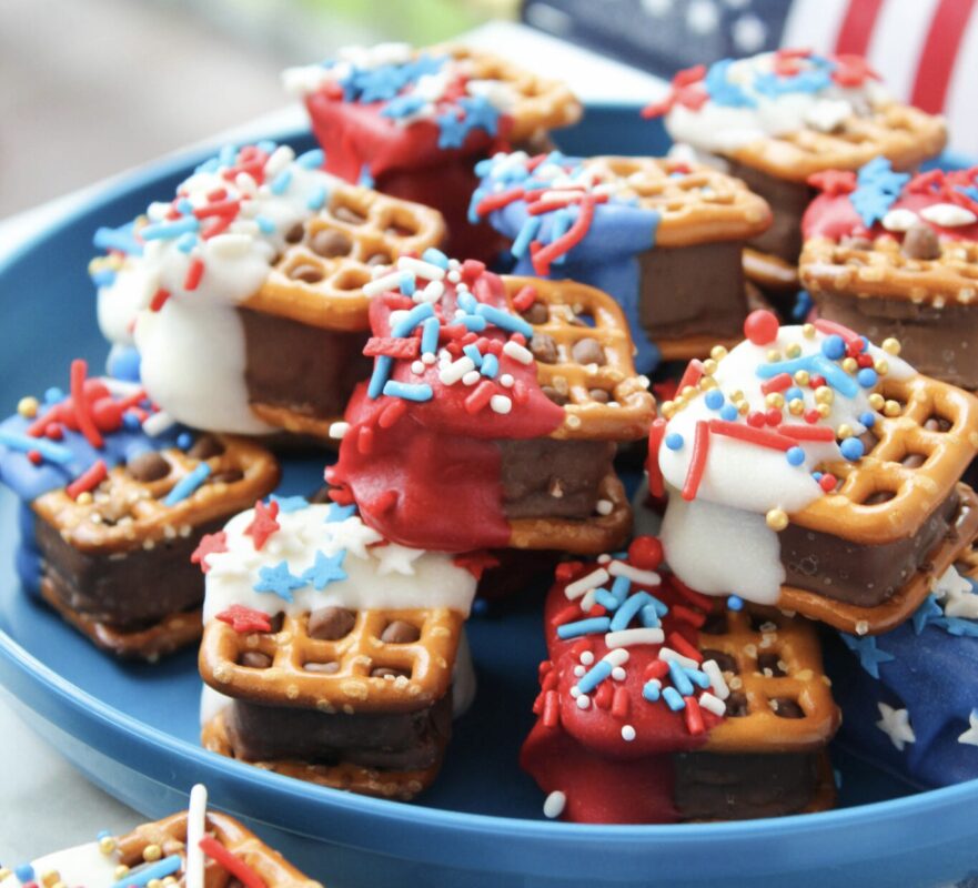 patriotic pretzel bites